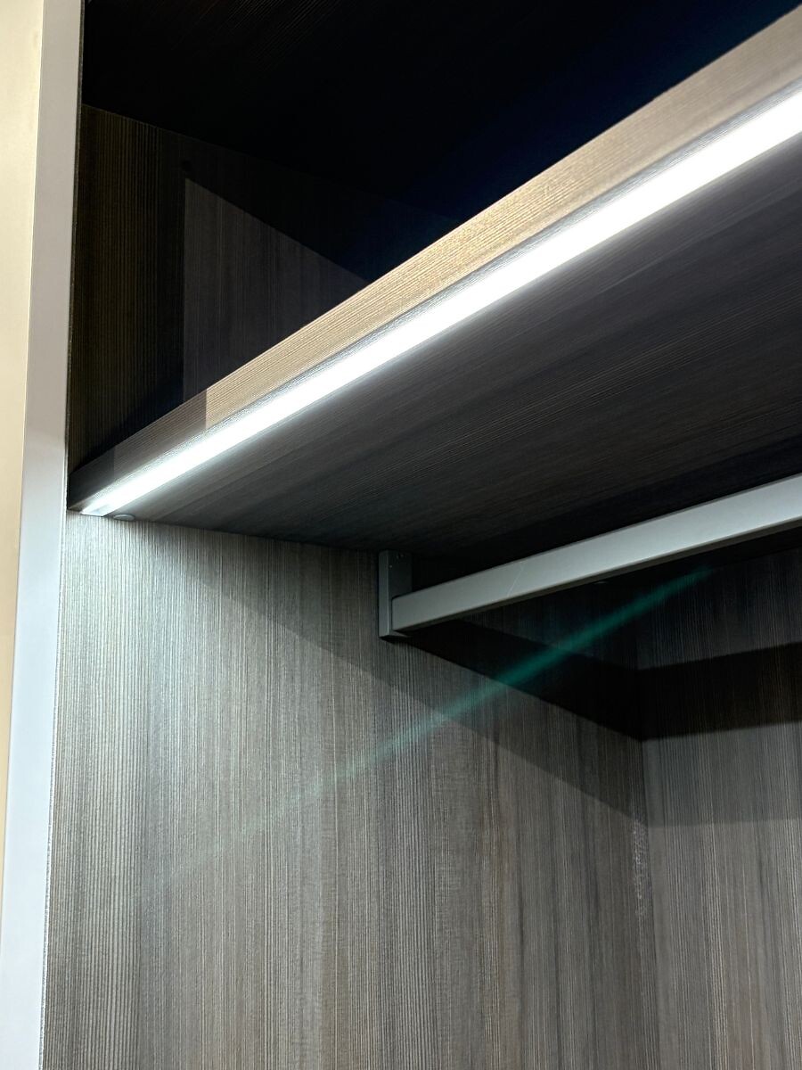 Kleiderschrank Storage