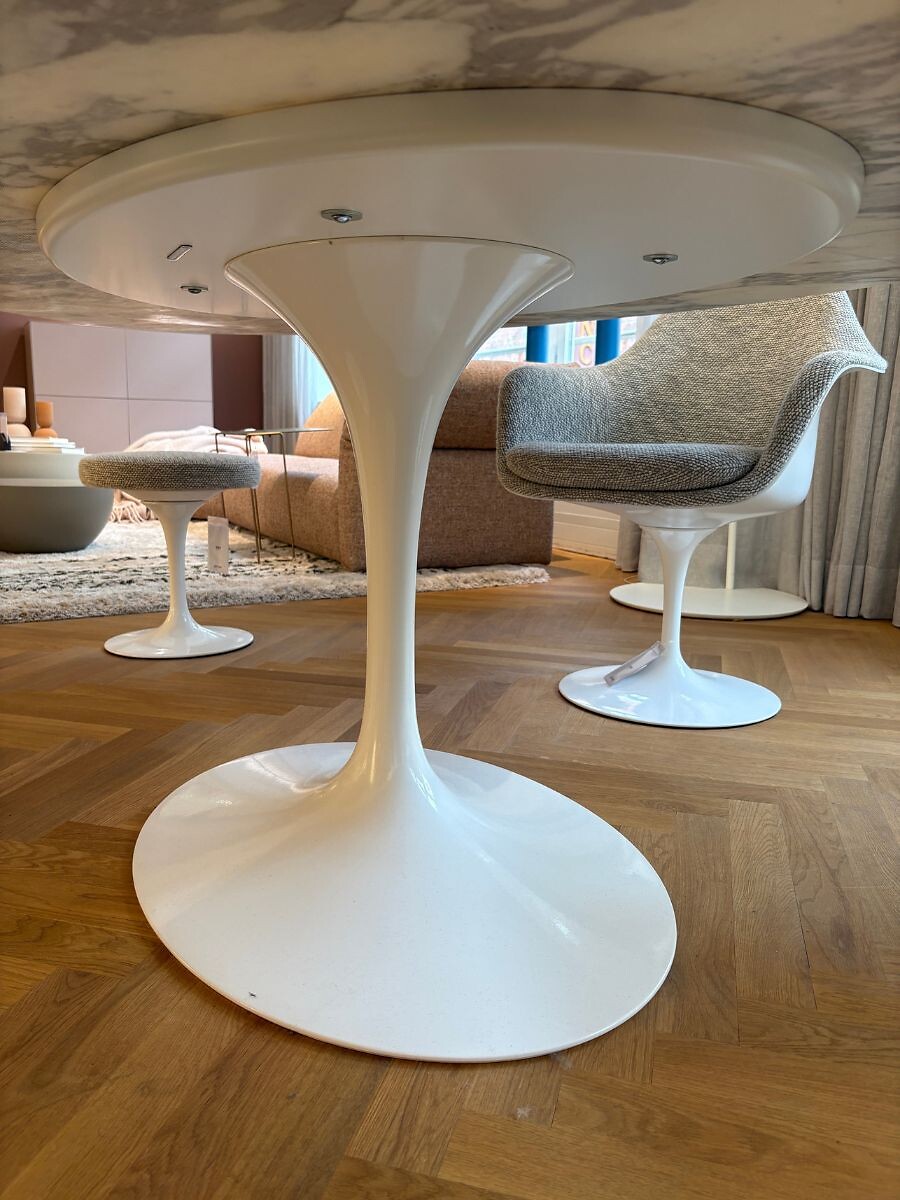 Saarinen Esstisch