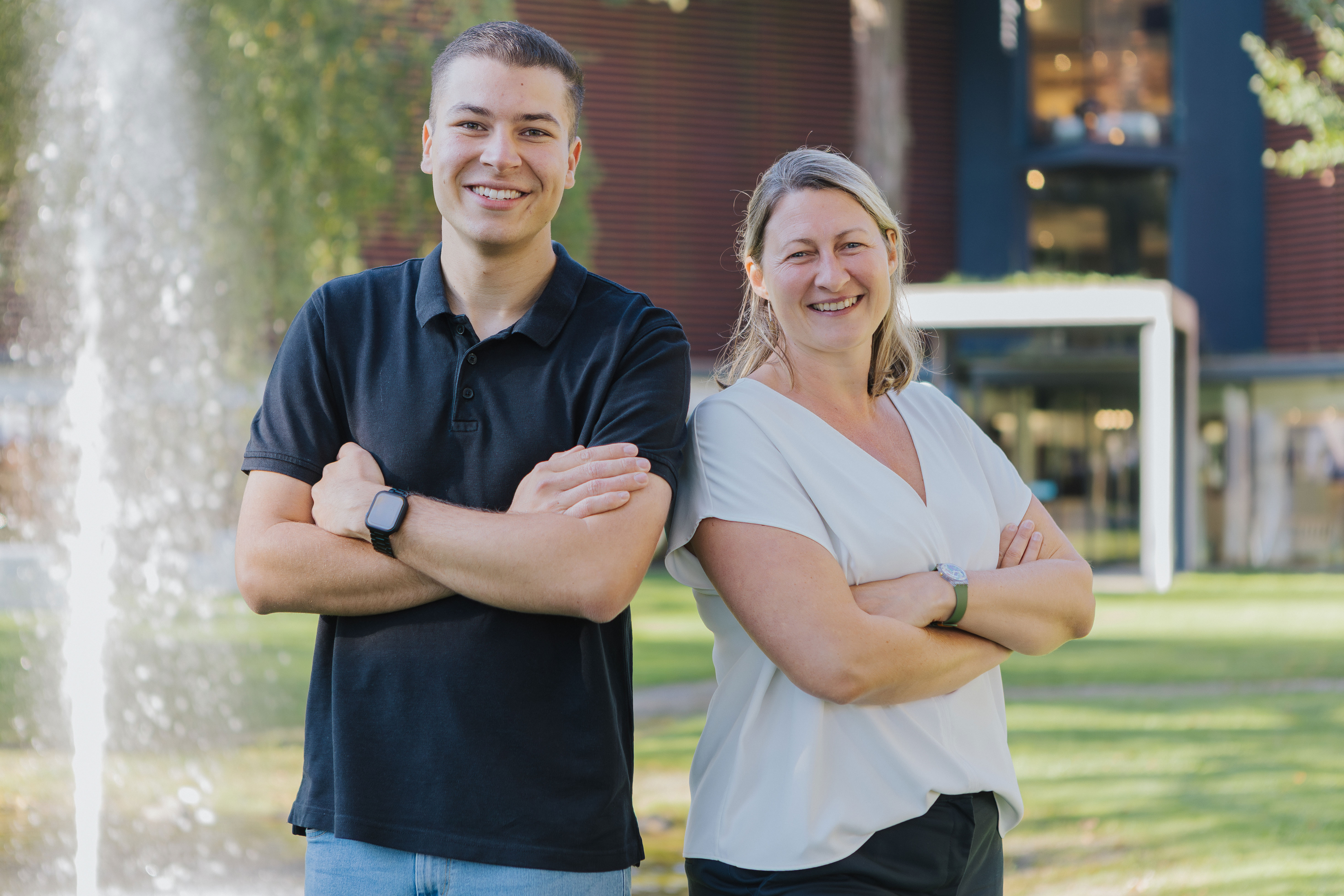 Ausbildungsteam Rafael Coelho und Helena Stoll von Seipp Wohnen