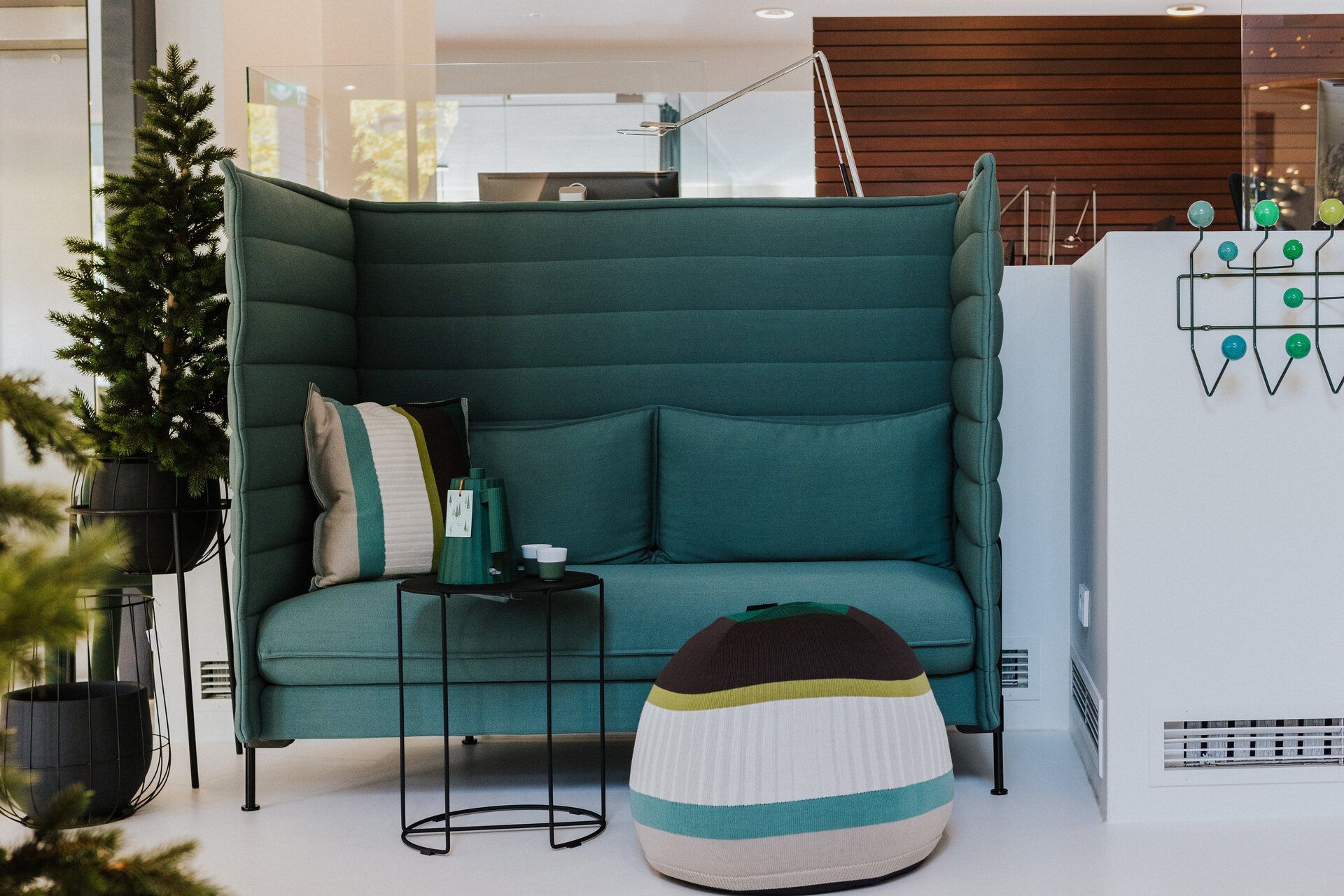 Sofa Alcove Highback