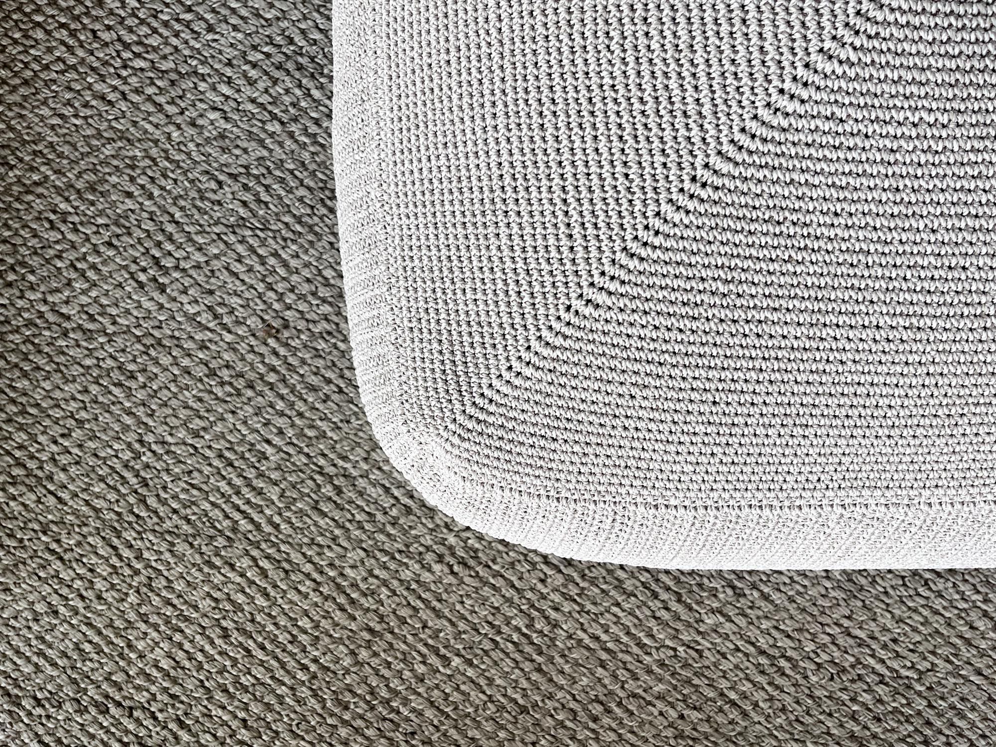 Hocker Divine