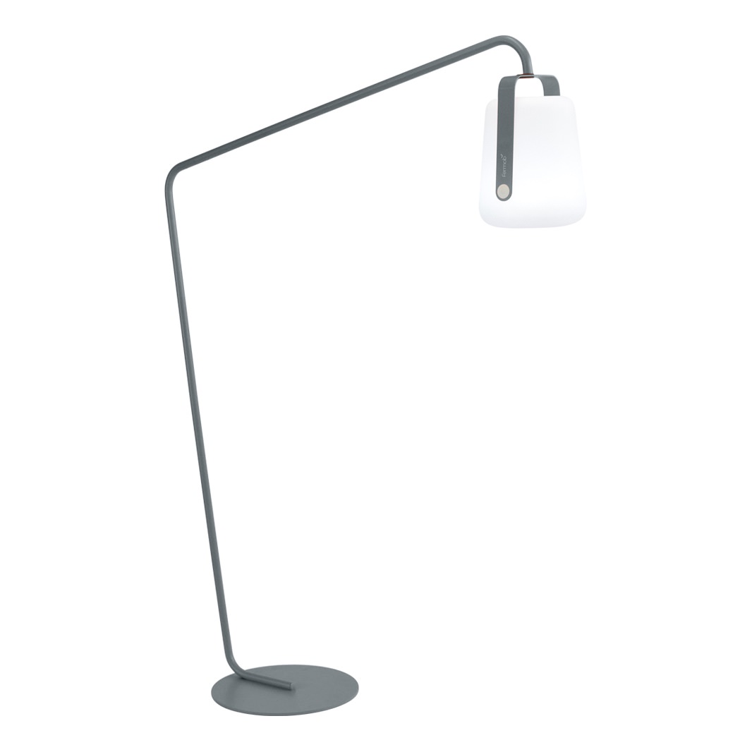 Versetzter Lampenfuß Balad