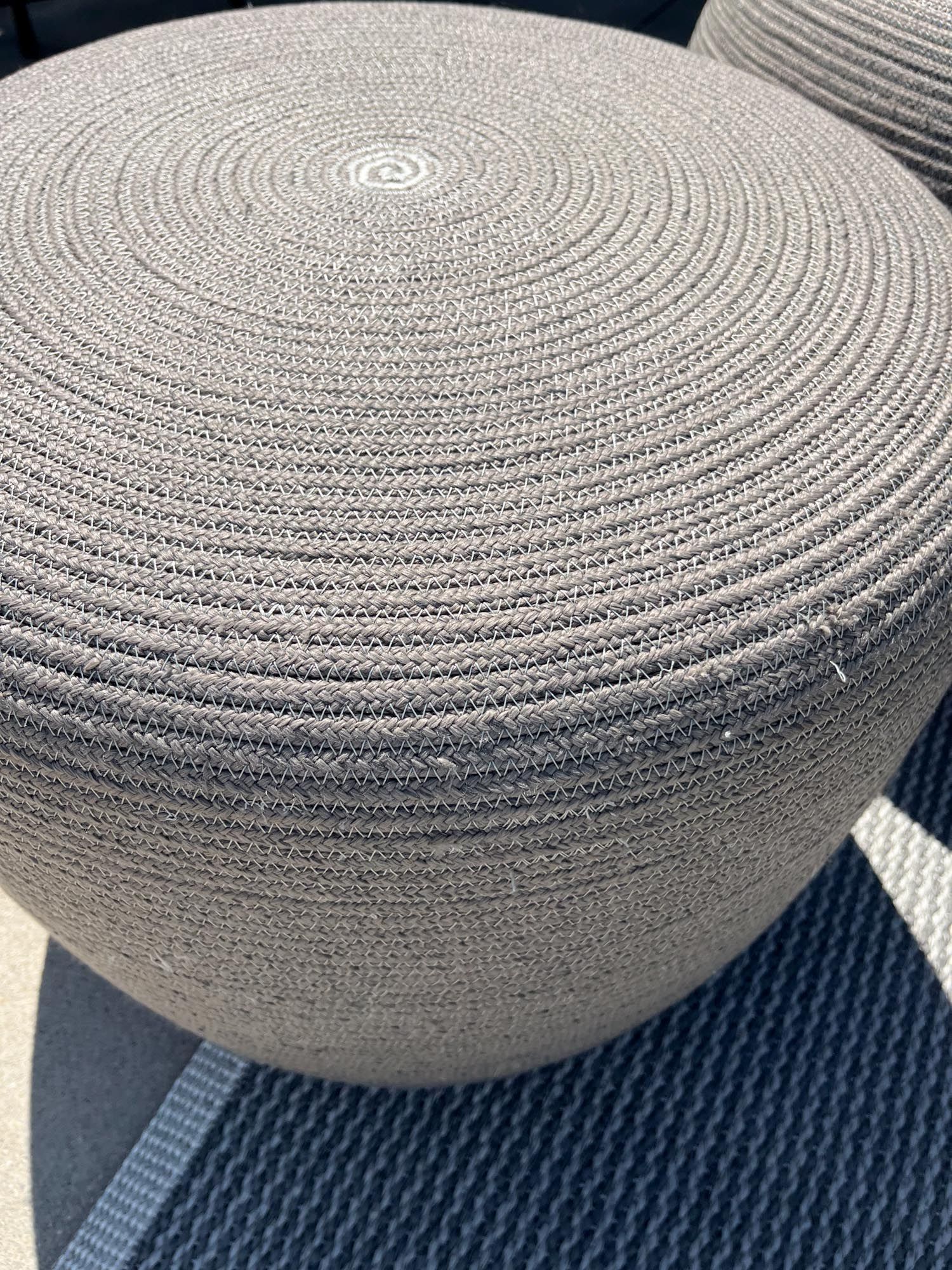 Hocker Circle klein konisch