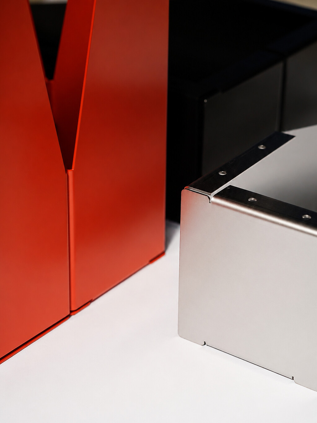 Hocker/Beistelltisch Backenzahn Steel