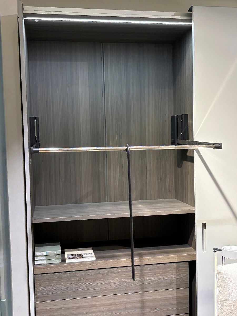 Kleiderschrank Storage