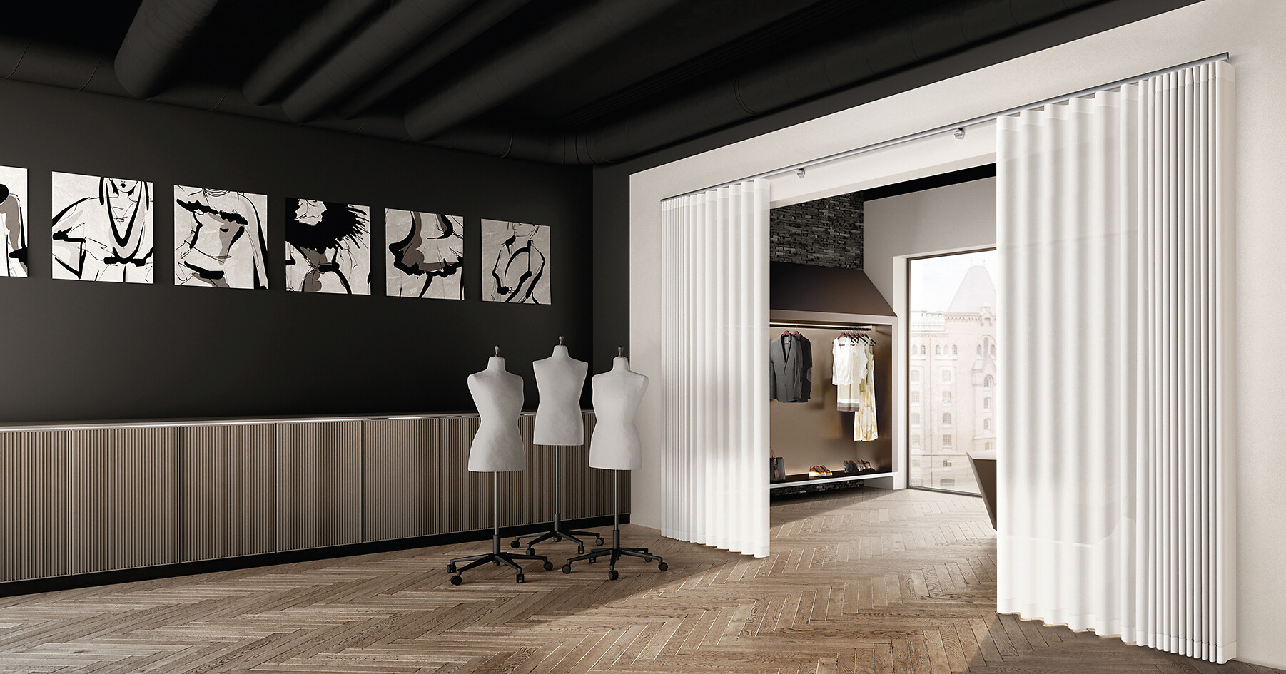 Transparente Vorhänge gliedern ein Atelier mit Modepuppen und Holzboden