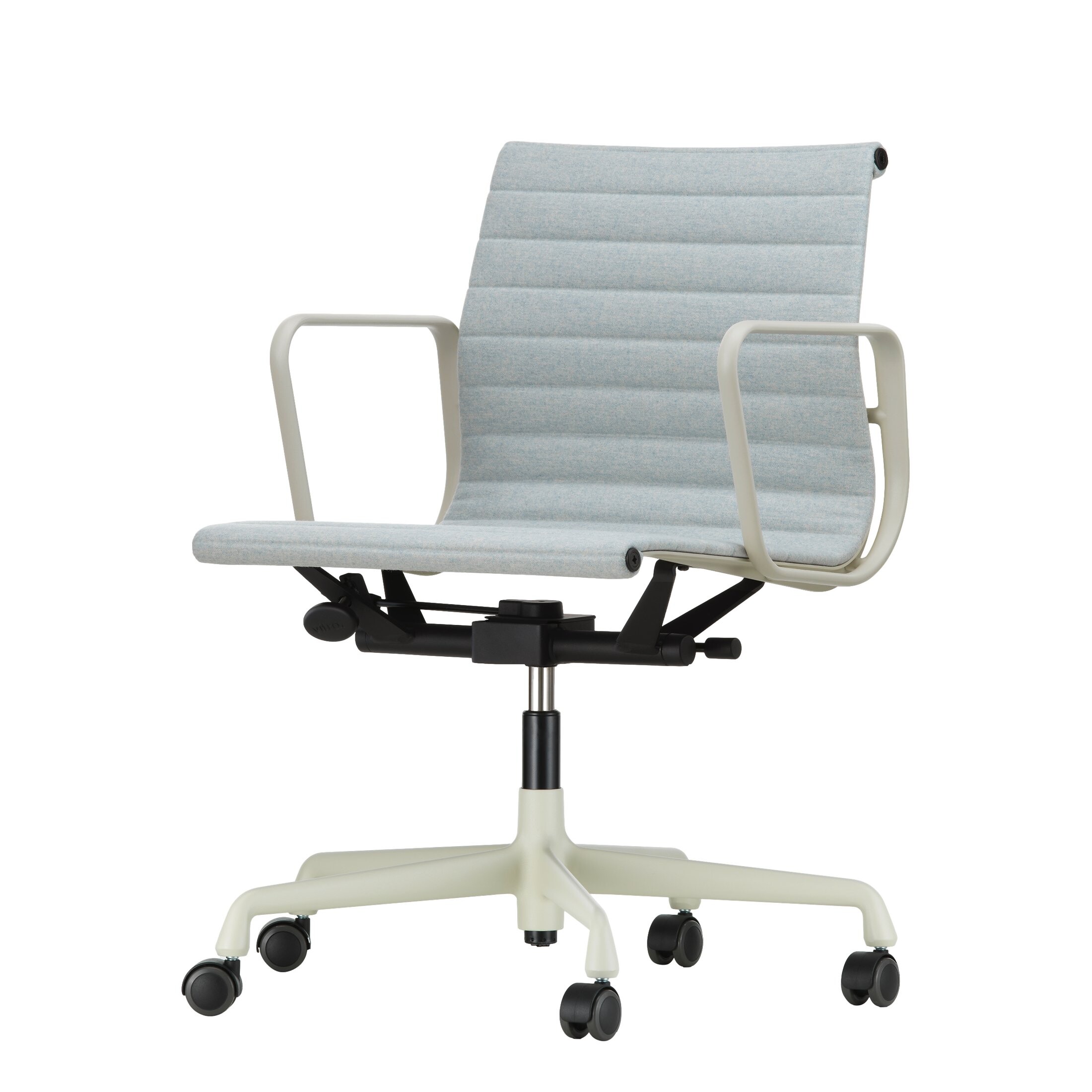 Aluminium Chair EA 117/118