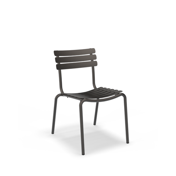 Stuhl Alua in Dunkelgrau ohne Armlehnen mit Aluminiumlamellen und gerundetem Sitz