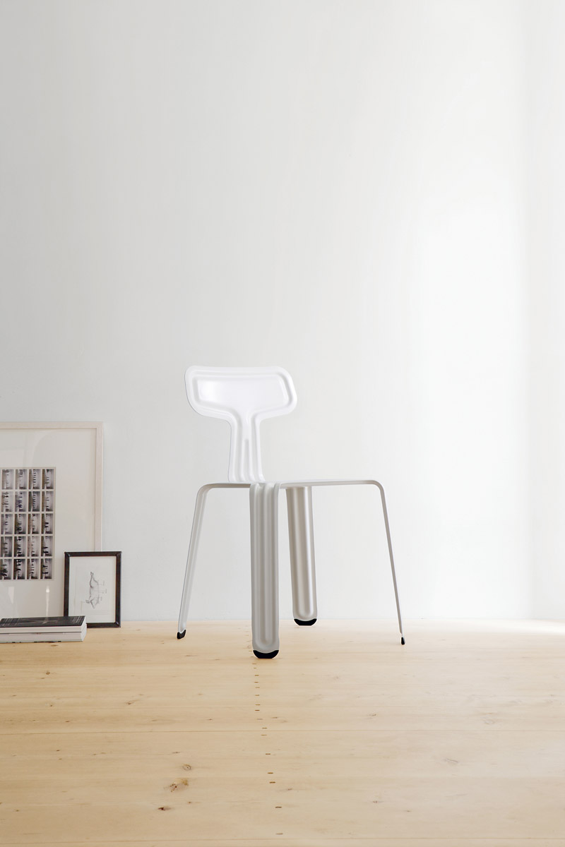 Pressed Chair Stapelstuhl