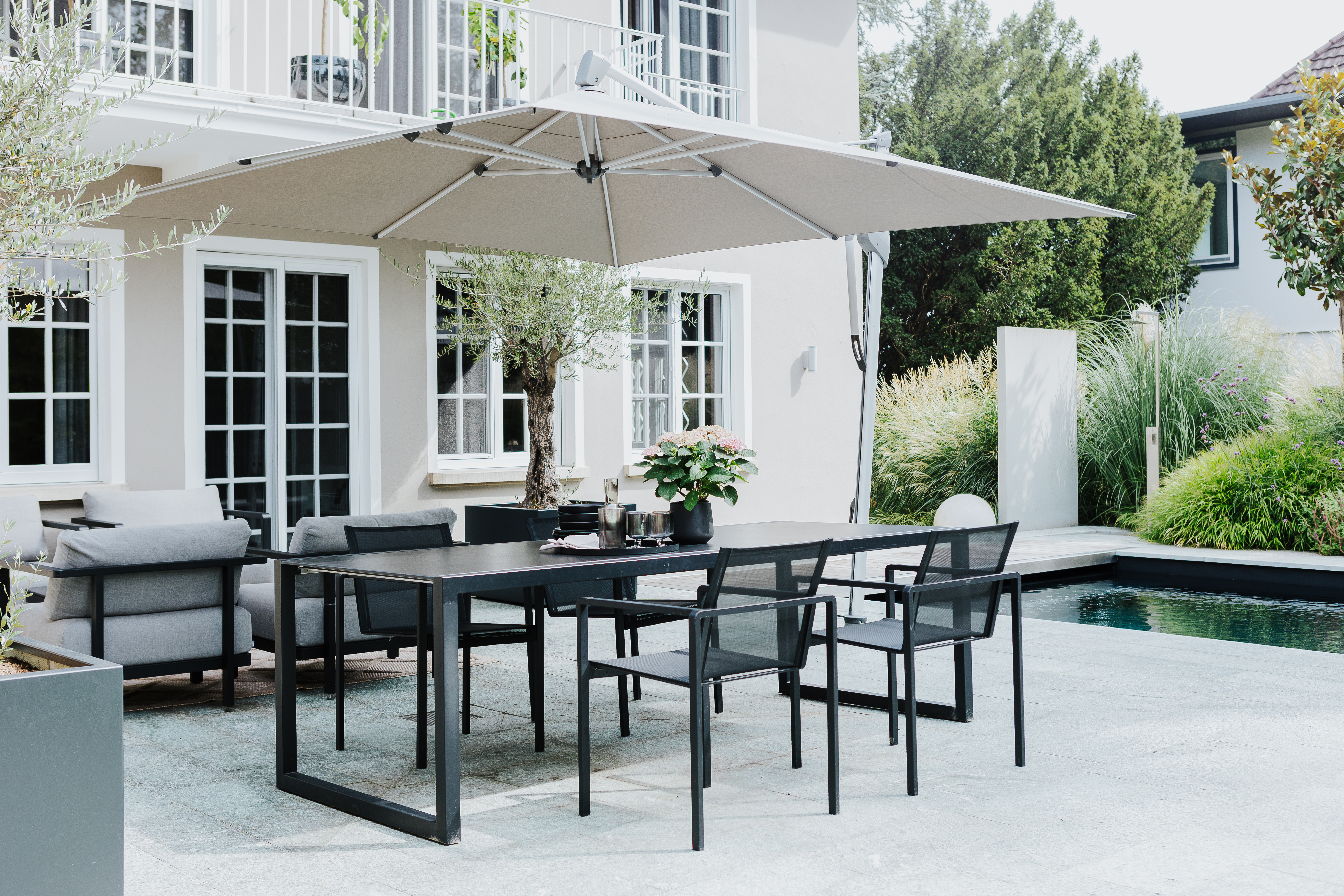 Einrichtungsbeispiel  Exklusive Stadtoase mit Veranda