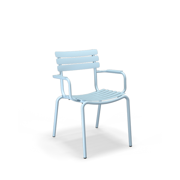 Stuhl Alua in Hellblau mit Armlehnen, pulverbeschichtetem Aluminium und Lamellen