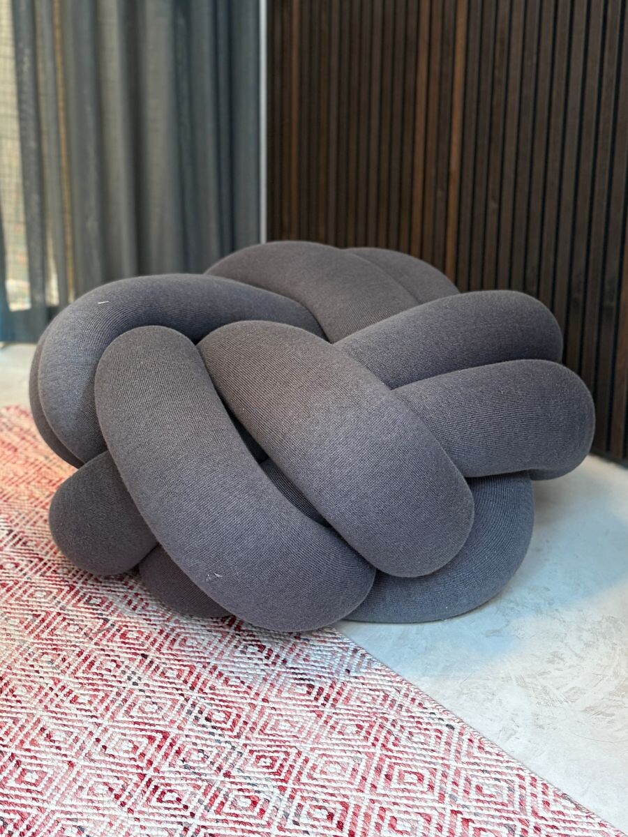 Pouf Knot Cushion XL