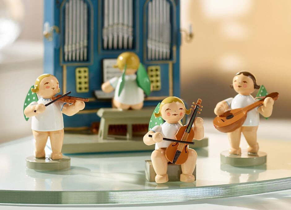 Engelfiguren mit Instrumenten