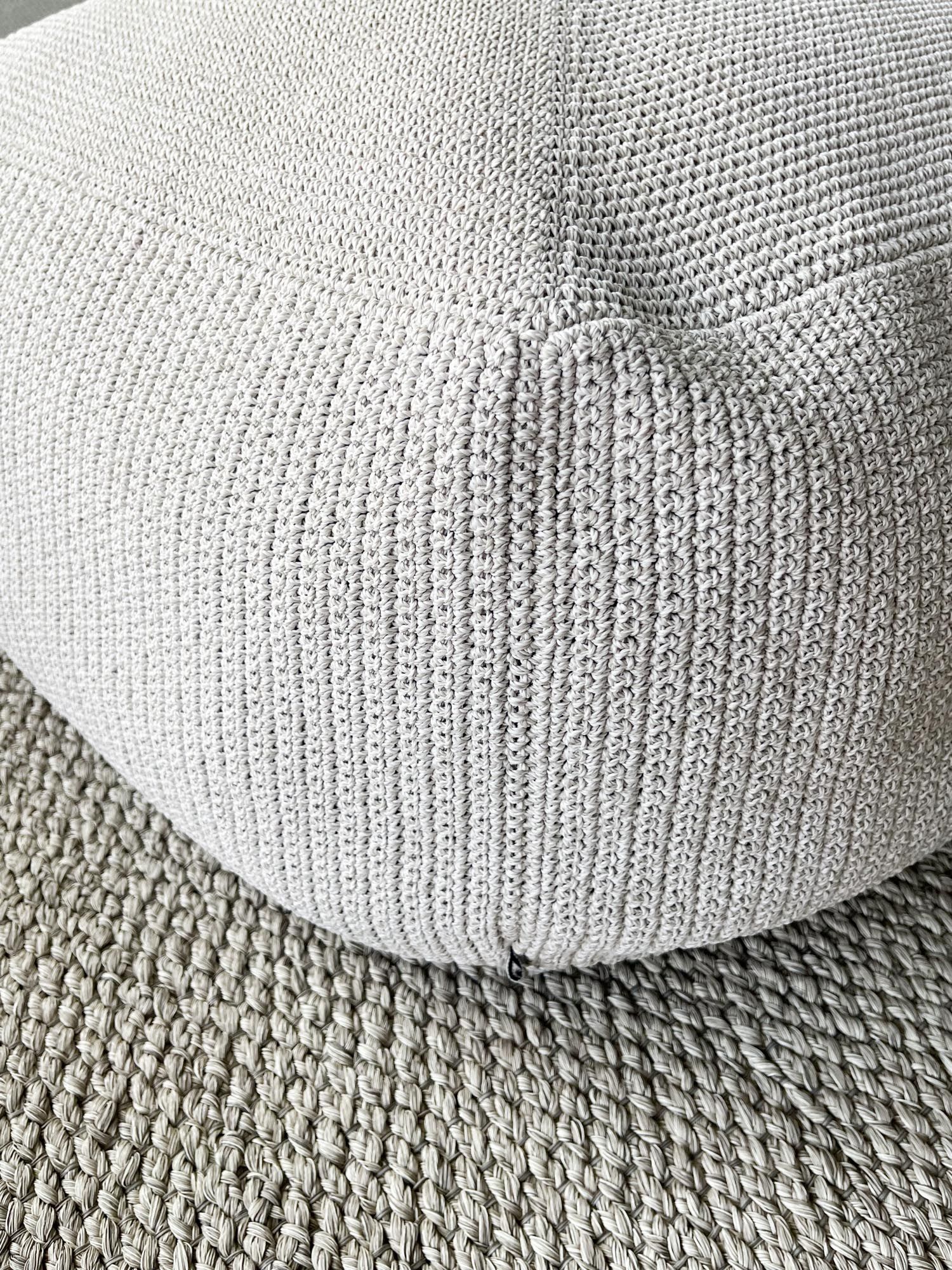 Hocker Divine
