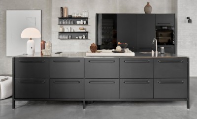 Shop: Vipp V1 Küche schwarz