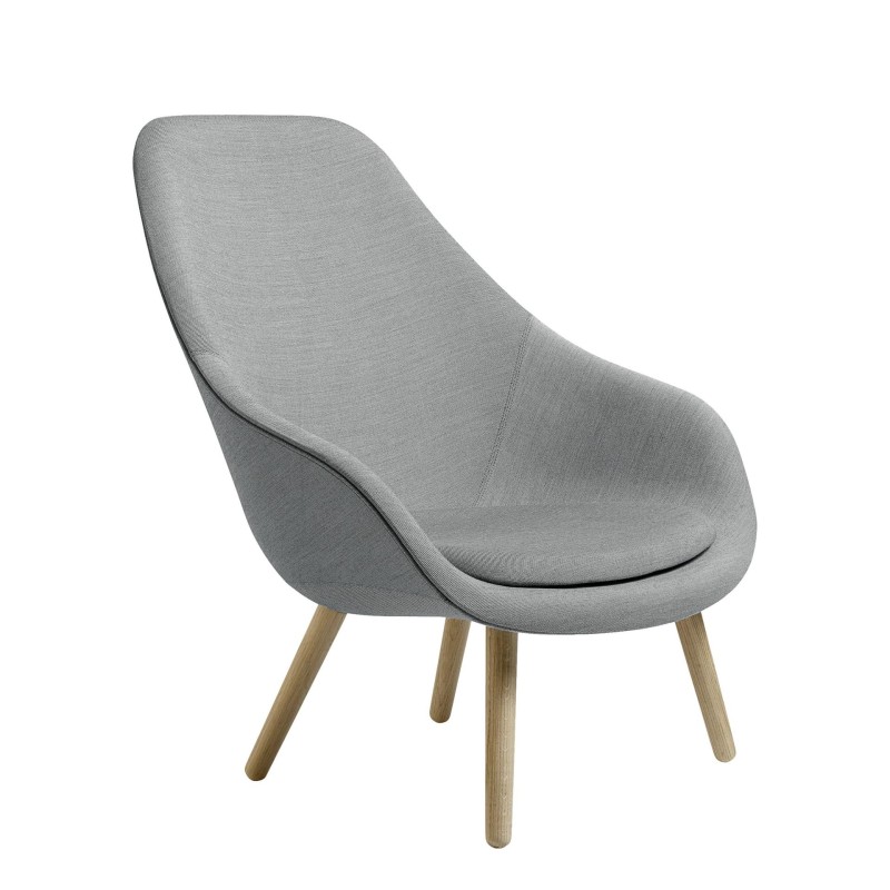 About a Lounge Chair AAL 92