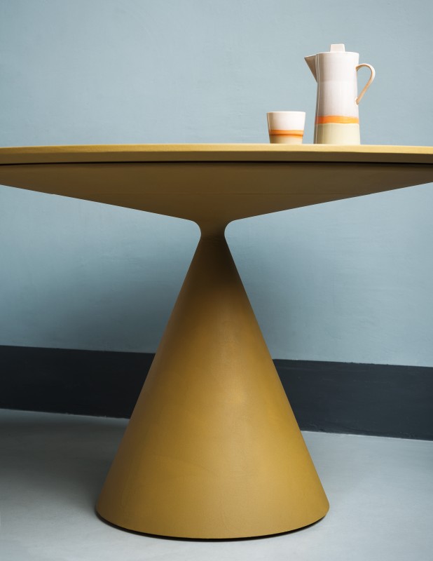 Tisch Clay von Desalto