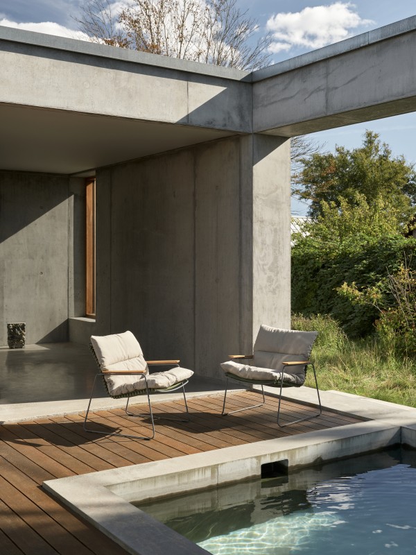 Click roomy lounge chair HOUE