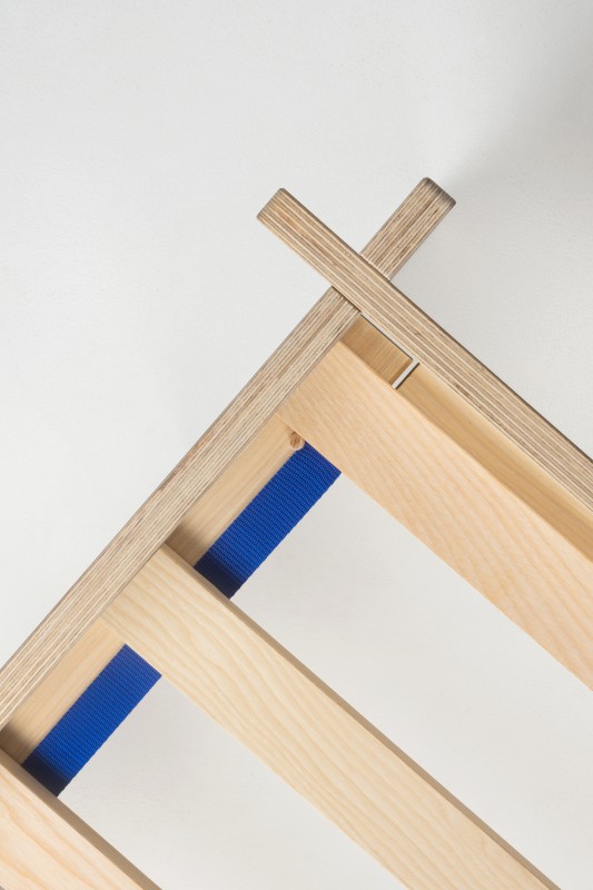 Der Lattenrost ist erhältlich in 200 und 220 cm Länge sowie Breiten von 90 bis 200 cm. Er ist passend für die Moormann-Betten Siebenschläfer, Tagedieb und Tagedieb Stapelbett.